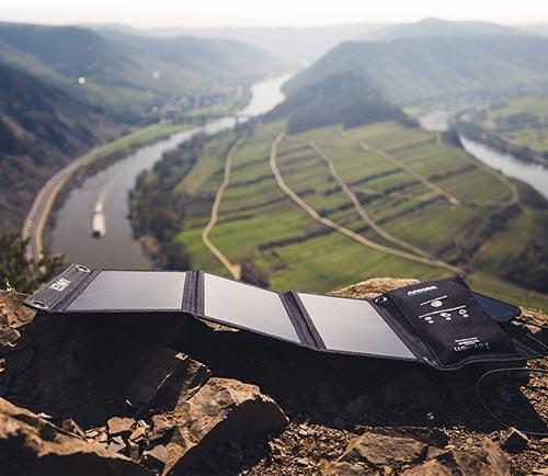 Best Travel Accessories 2024 Solar Charger