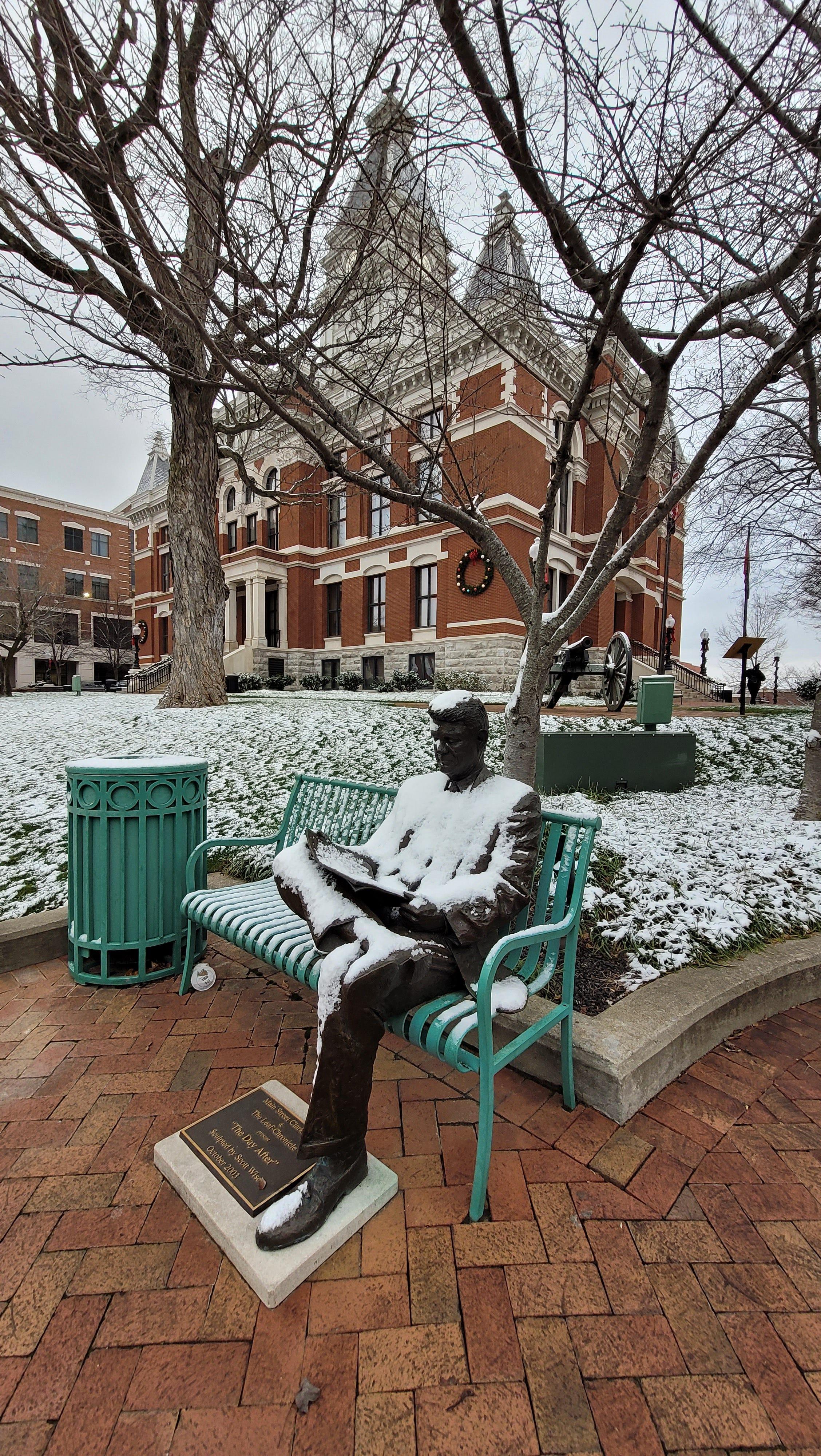 The Montgomery County Courthouse and downtown Clarksville square were coated with snow on Jan. 3, 2022.