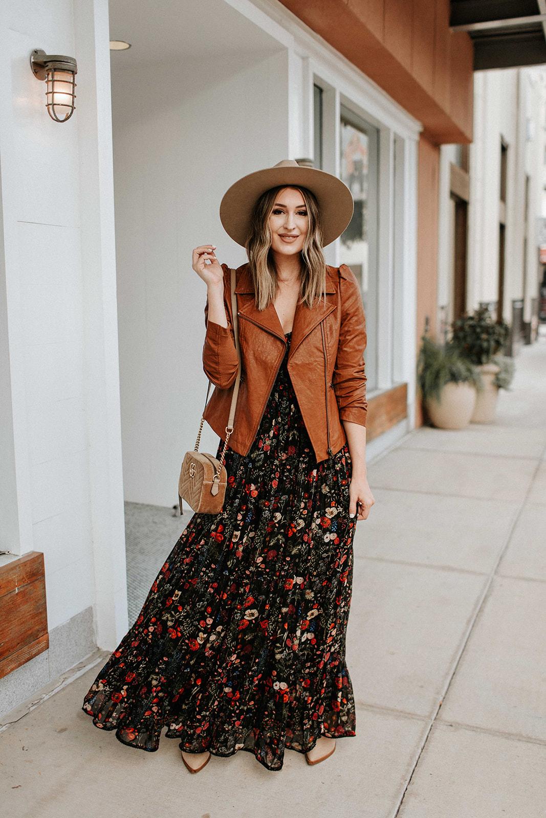 straight leg jeans with ankle boots outfit