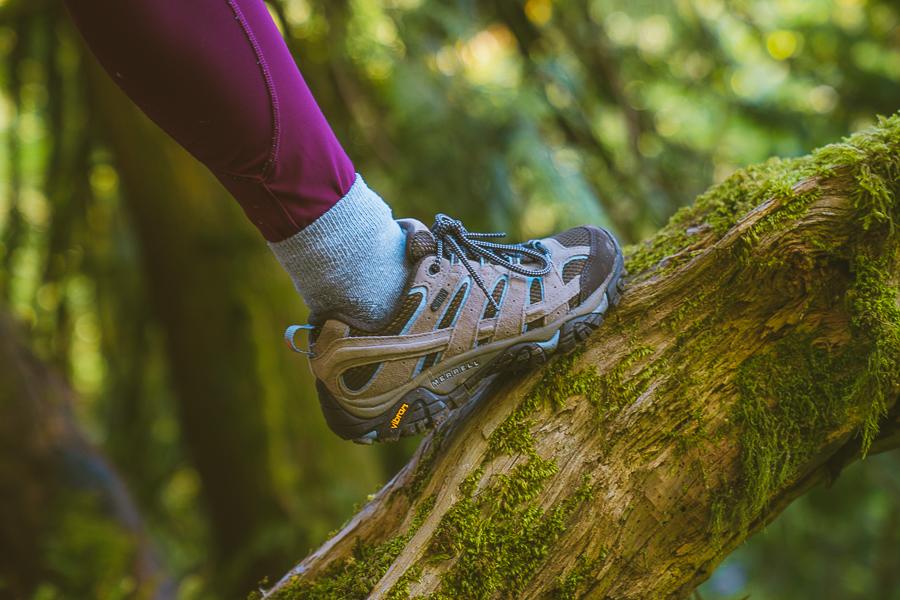 What To Wear Hiking