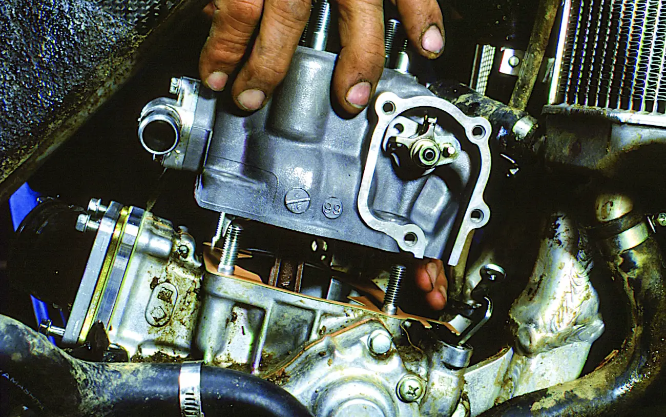 MXA TECH SPEC: HOW TWO-STROKE POWER VALVES OPERATE & WHY