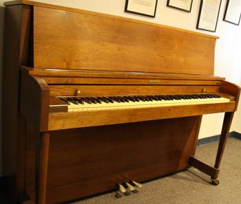 Medium Grand Piano