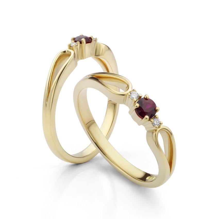 Lost ring remade. Ruby and diamonds set into 18 carat yellow gold