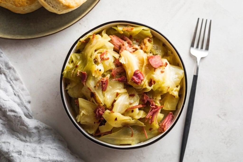 southern cabbage recipe with smoked turkey