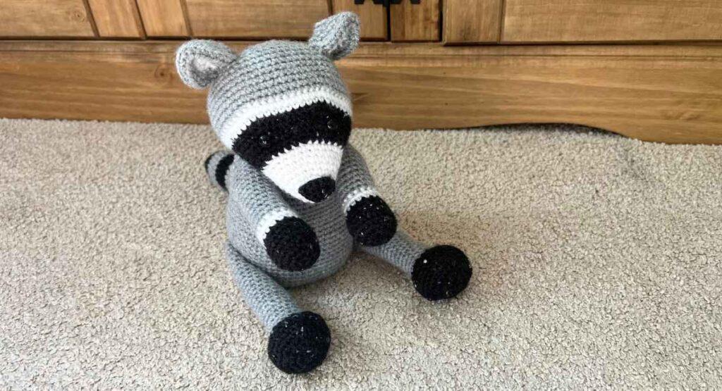 crochet raccoon arms