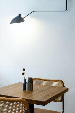 Decorating a square dining table