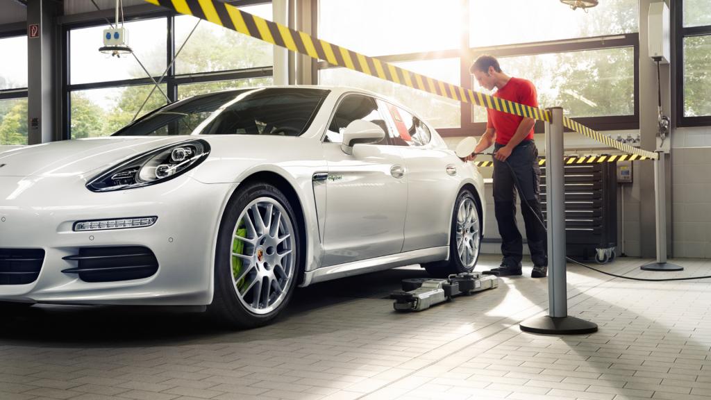 What Should You Do If Your Car Smells Like Gasoline