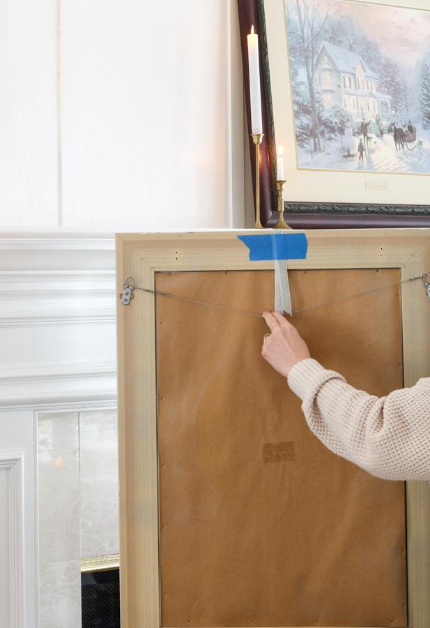 HOW TO HANG A WREATH ON A MIRROR 7