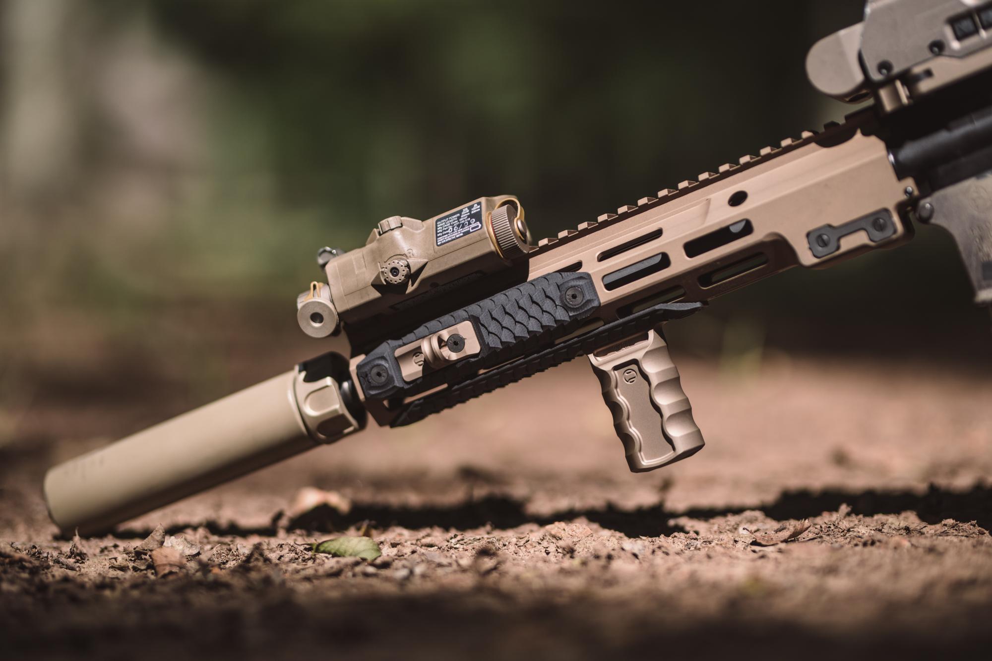 How to Install, Remove and Replace MLOK Accessories - RailScales LLC