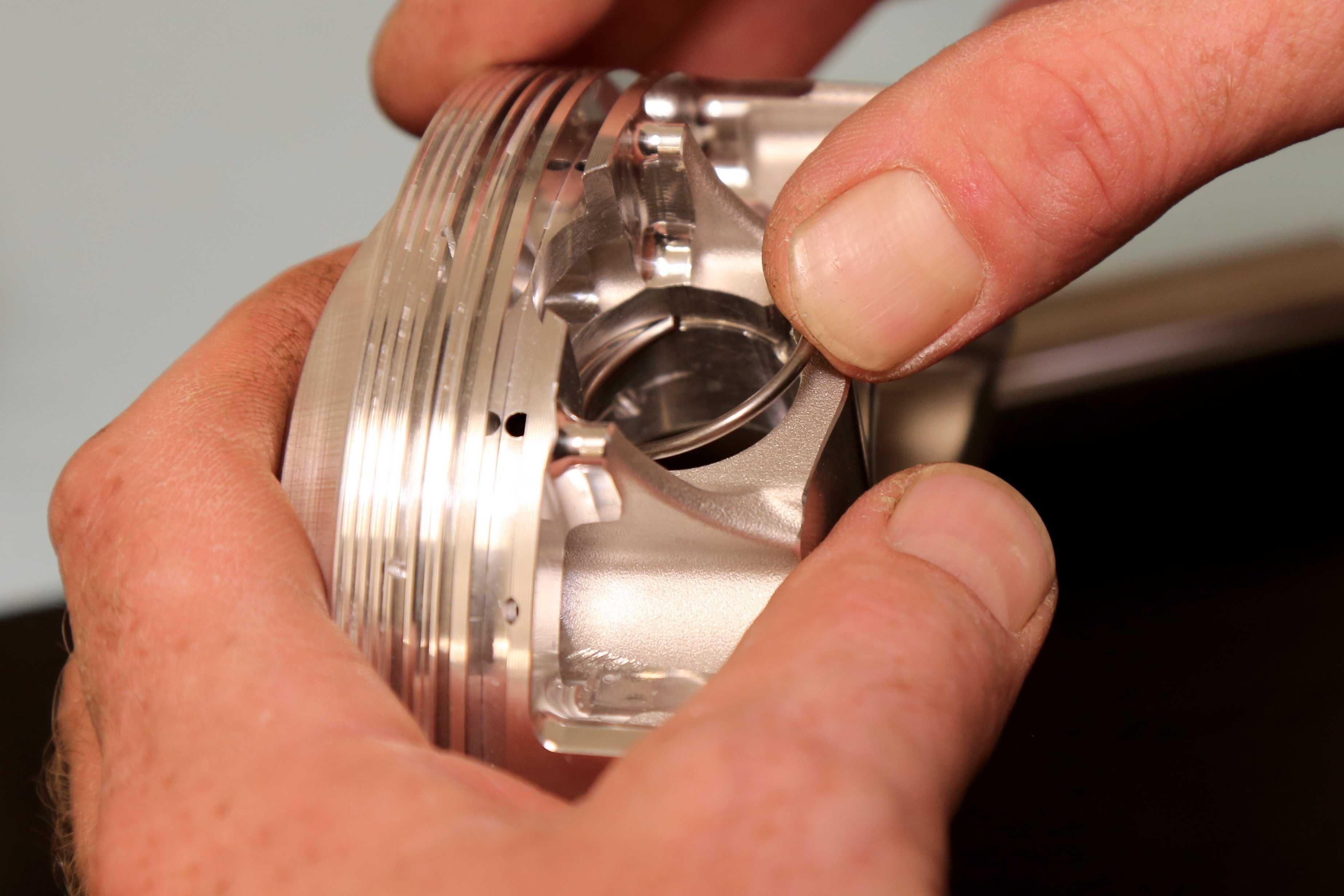 002 piston lock types installation techniques