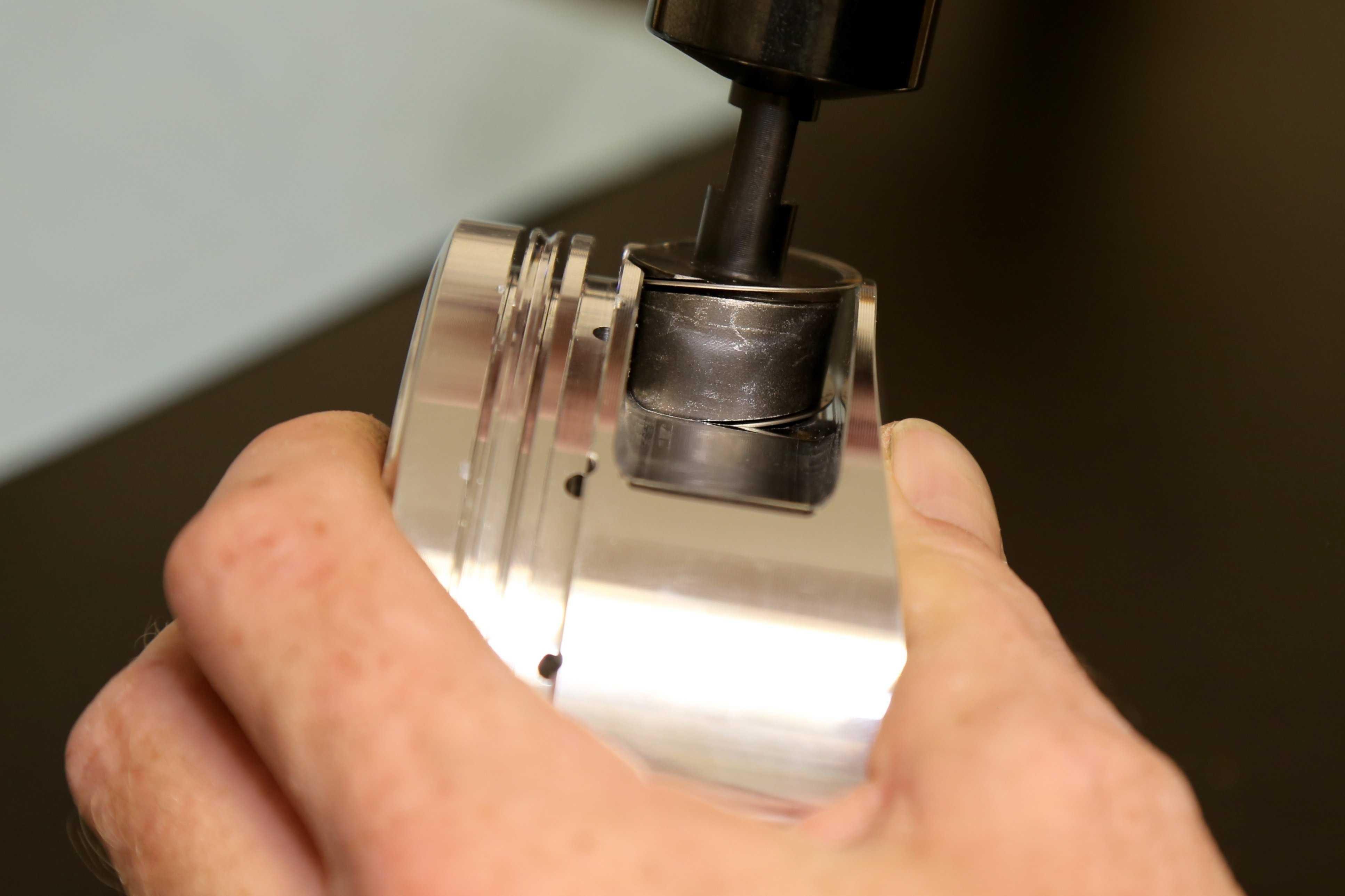 010 piston lock types installation techniques