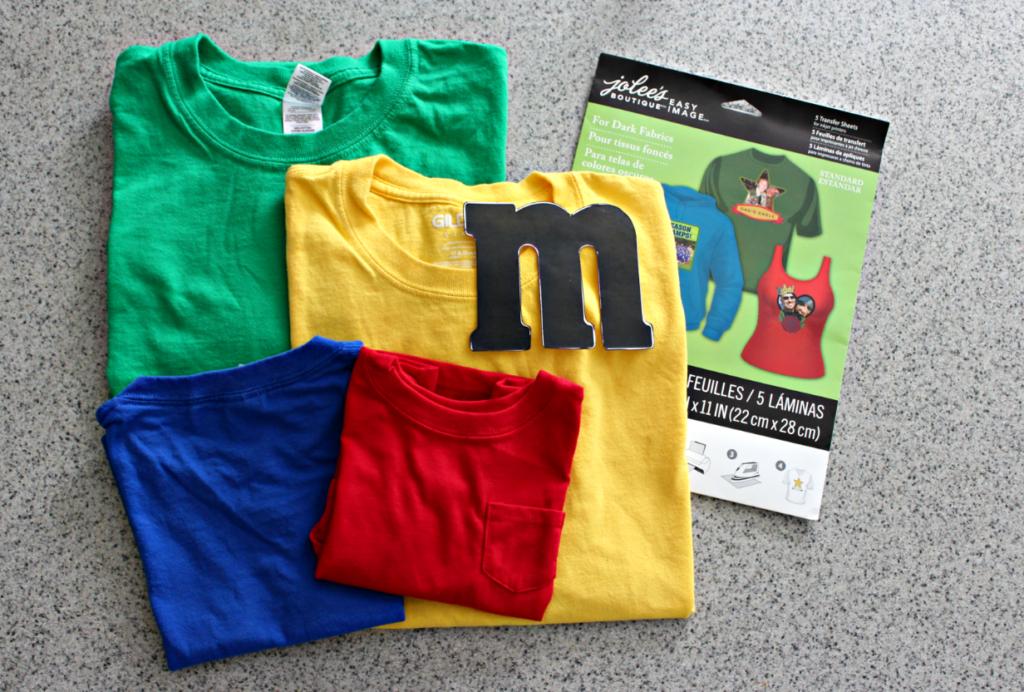Last Minute DIY M&M Costumes - Fun Group or Family Costume Idea! #halloweencostume #diycostume #MMCostume #familycostumes #groupcostumes #lastminutecostumes