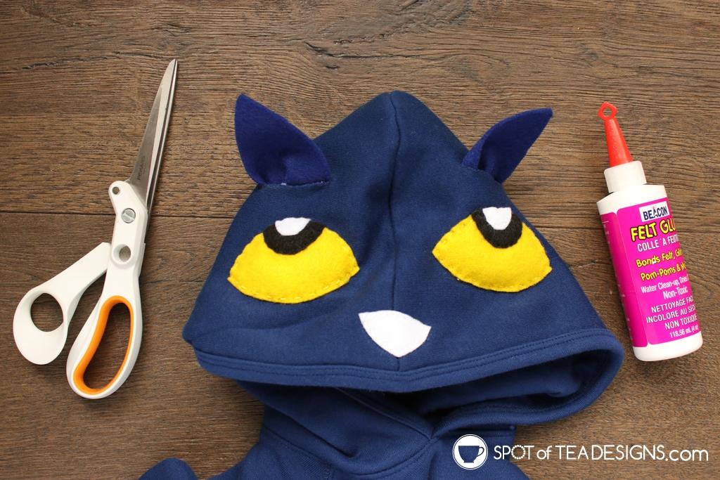 Pete the Cat Halloween Costume | spotofteadesigns.com