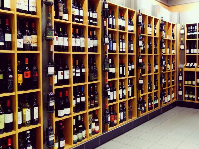 How to open a liquor store owner