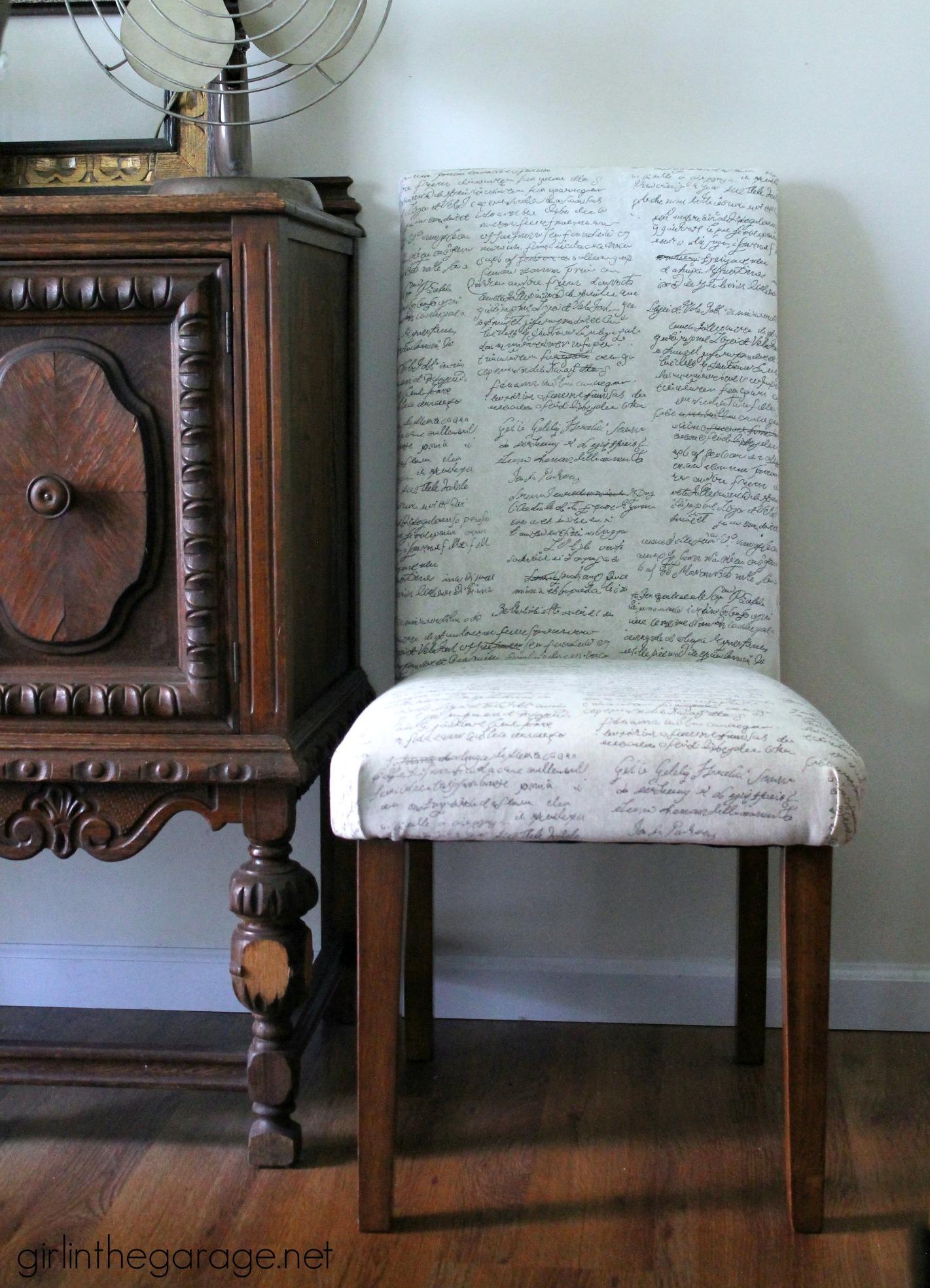 Learn how to successfully reupholster a Parsons dining chair LIKE A BOSS. Step by step tutorial with lots of photos!